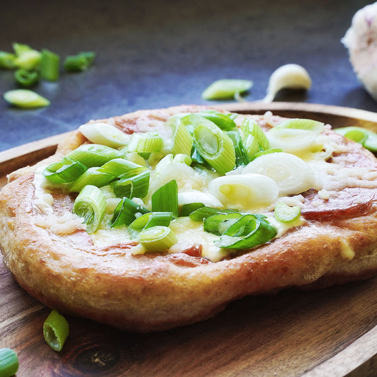 Feine Rahmfladen mit Roggenmehl